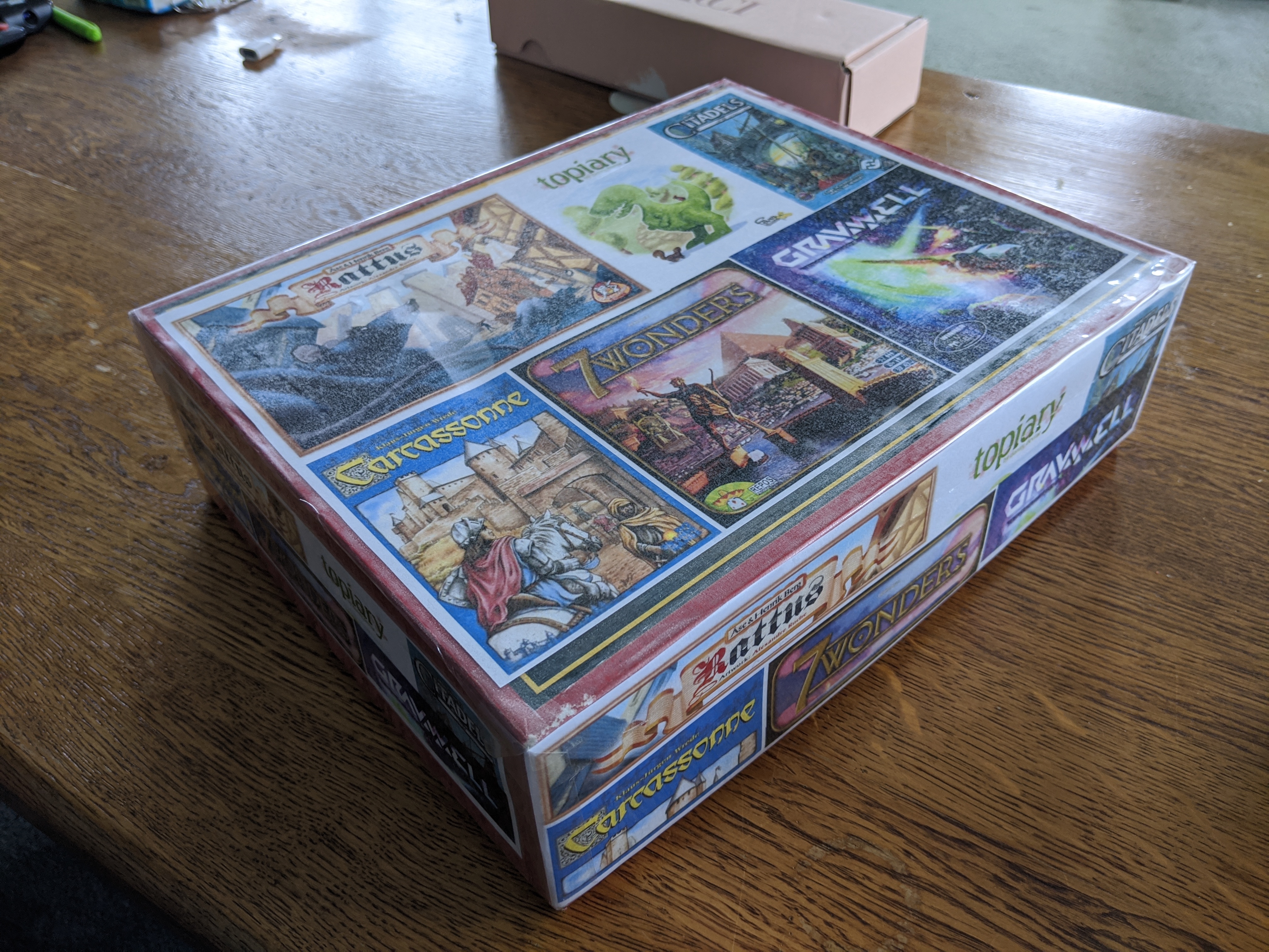 6 in 1: storing more games in one box